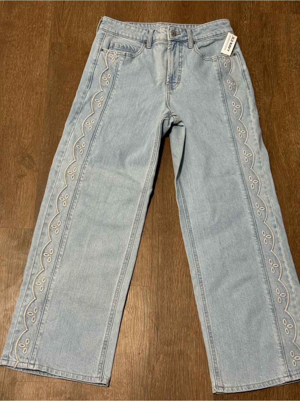 Old Navy Women’s Curvy Extra High-Waisted Scalloped Wide-Leg Jeans Size 6 Petite